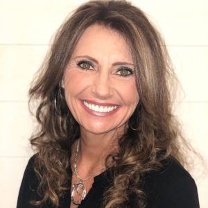 Meet your Posher, Sandi